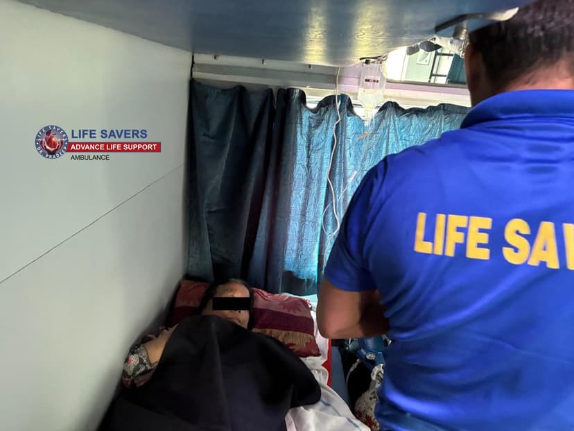 LifeSavers Rail Ambulance From Raebareli To Kolkata