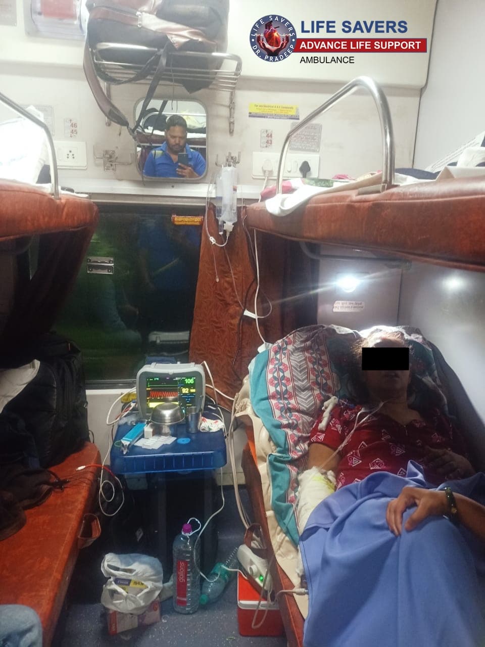 Rail Ambulance Transfer from Varanasi to Mumbai