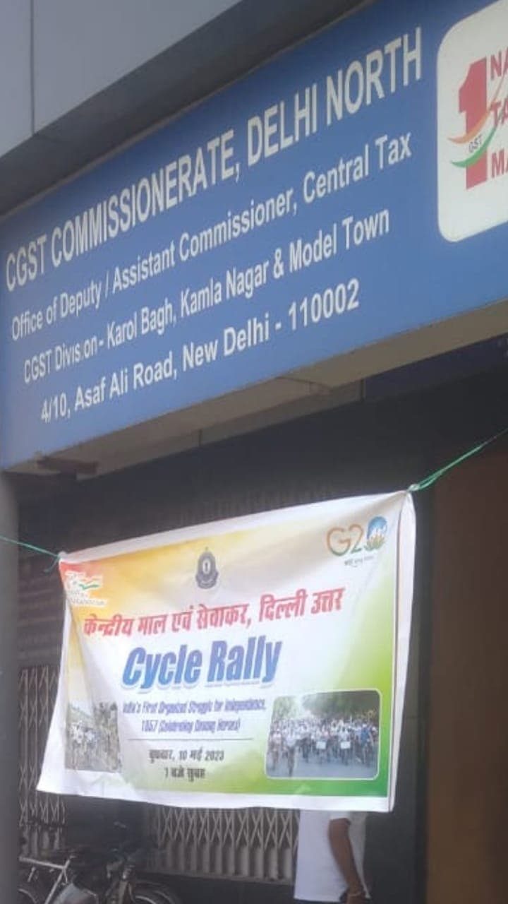 LIFE SAVERS ACLS AMBULANCE Back-Up At Cycle Rally Organized By CGST DEPT. OF INDIA
