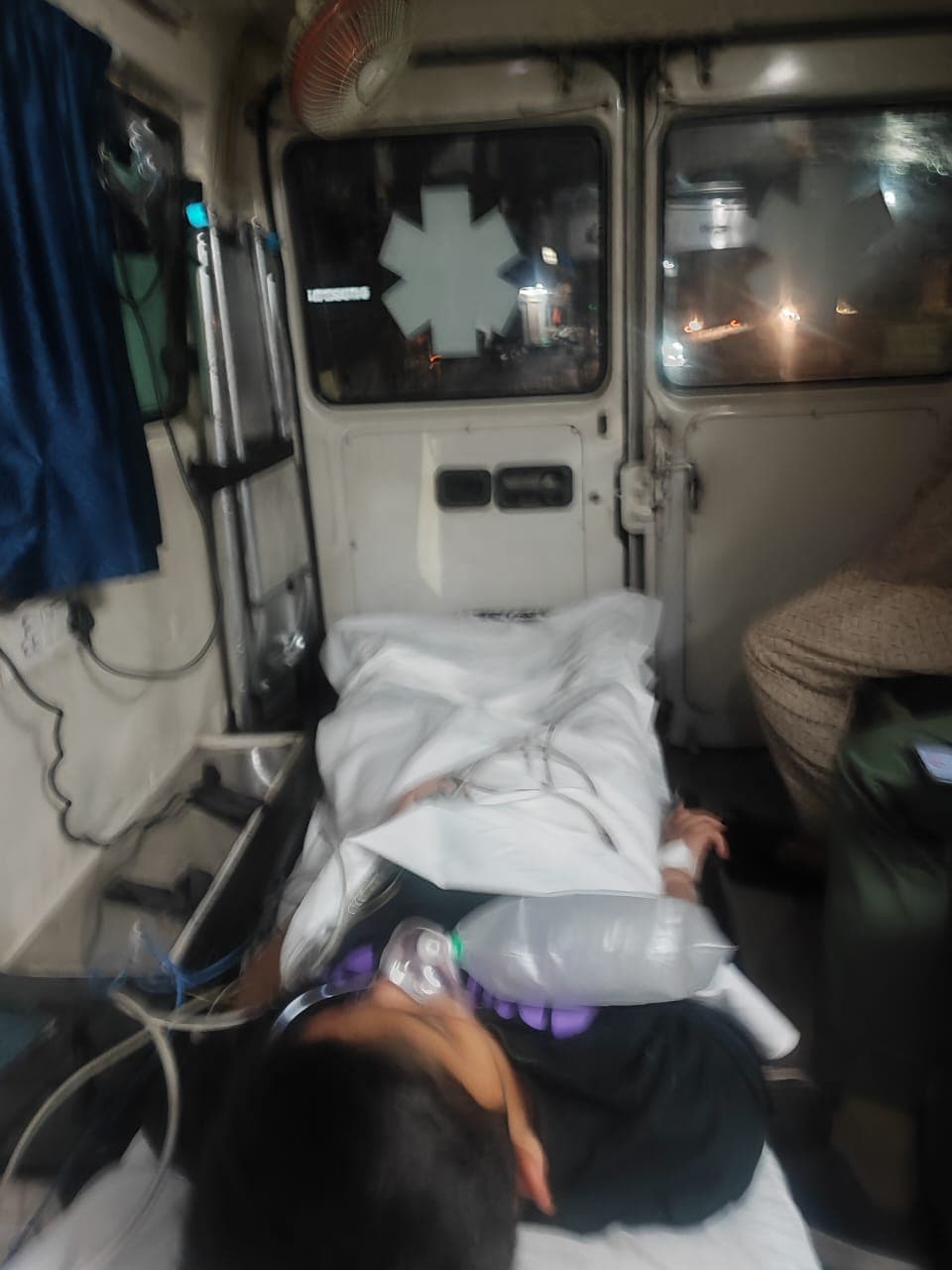 Patient Shifted From Ananda Hospital, Gwalior to Sir Gangaram Hospital, Delhi