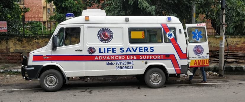 A Sneak Peek into the Life Saving Ventilator Ambulance_ People & Equipment that make them work!